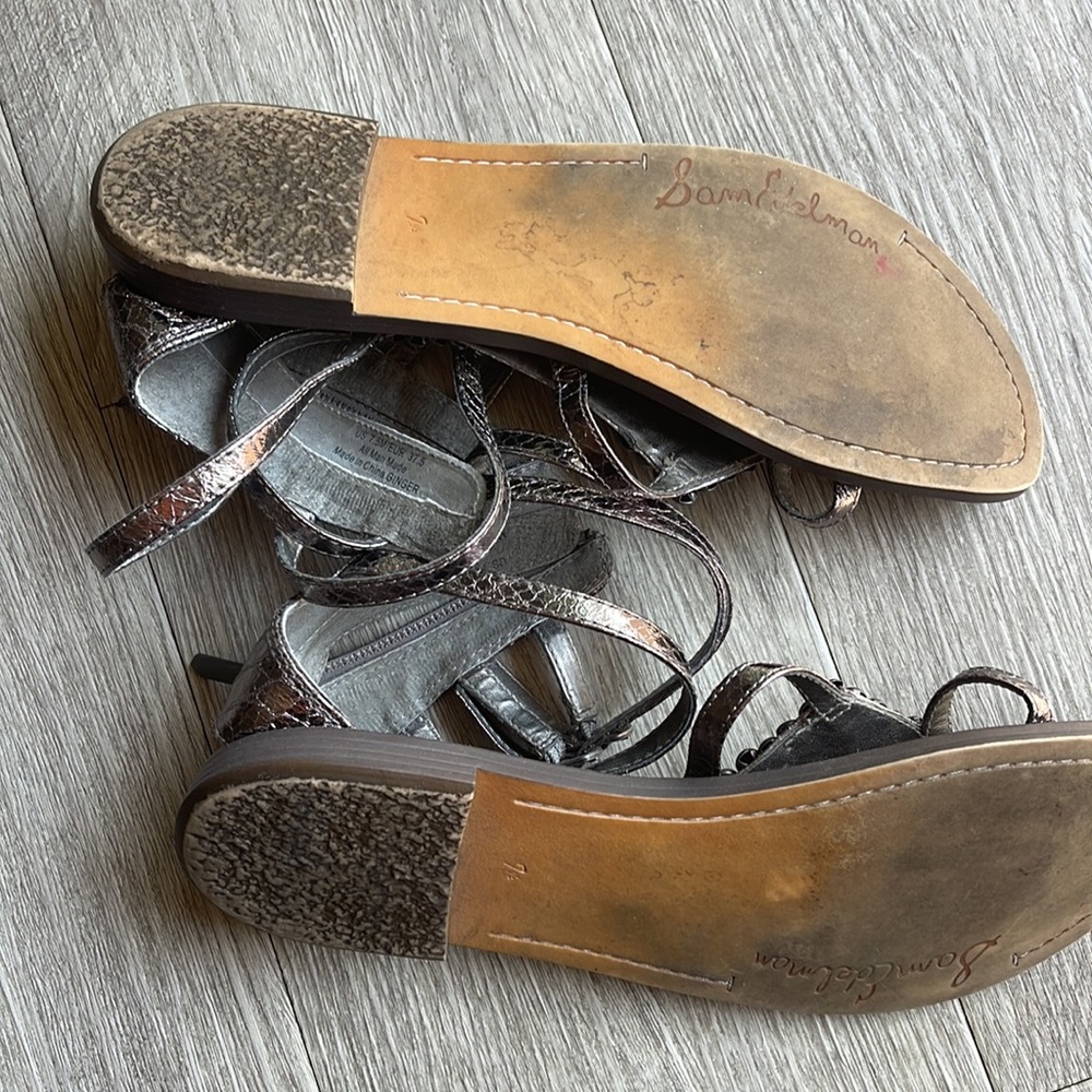 Sam Edelman - Picture 2 of 2